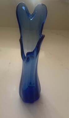 $55 VINTAGE MCM COBALT BLUE SWUNG VASE